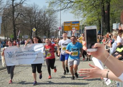 Schüler laufen einen Marathon