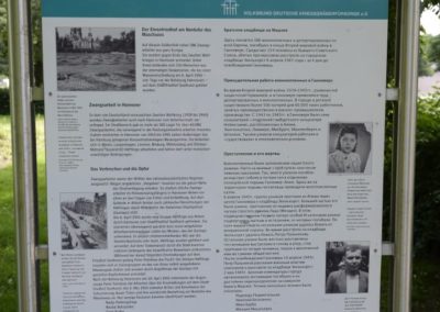 Informationstafel am Ehrenfriedhof