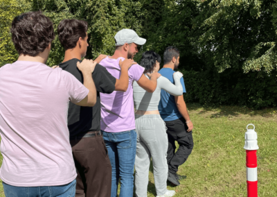 Methodentage: "Blindschleiche" auf dem Sportplatz