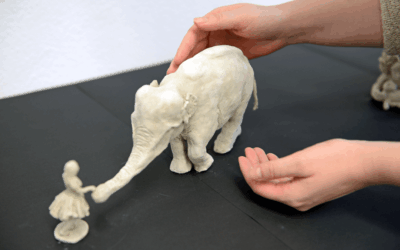 Beeindruckende Kunst:  Katzen, Tauben und ein Elefant in der Schule