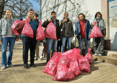 Hannover Kolleg bei der Aha-Aktion „ Hannover ist putzmunter" - Bild 2